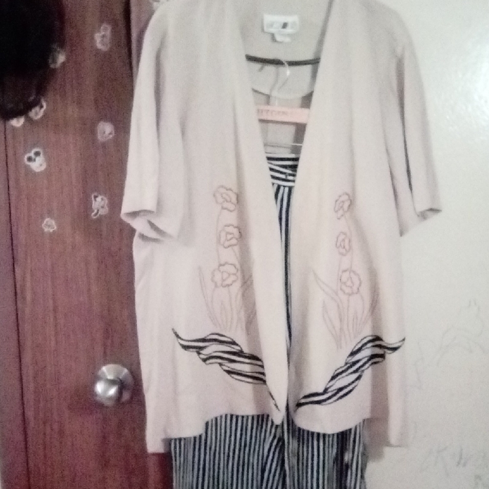 Beige/Black Short Sleeve Blazer & Pants set (2pc)